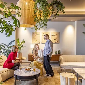 Tokyu Yotsuya - Shinjuku Area Hotel